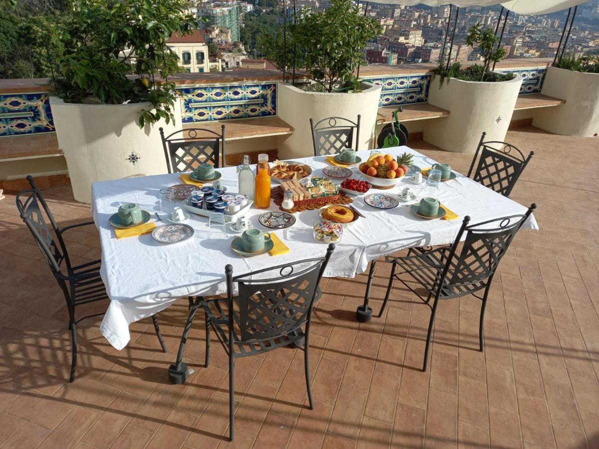 Le Petit Palais - Naples Bed and Breakfast Buitenkant foto