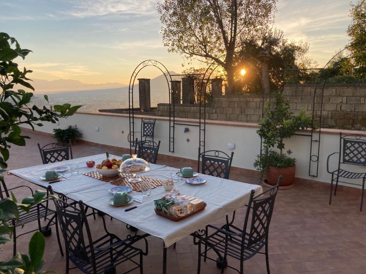 Le Petit Palais - Naples Bed and Breakfast Buitenkant foto