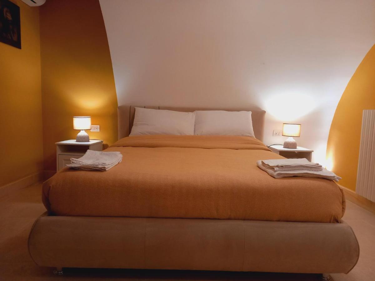 Le Petit Palais - Naples Bed and Breakfast Buitenkant foto